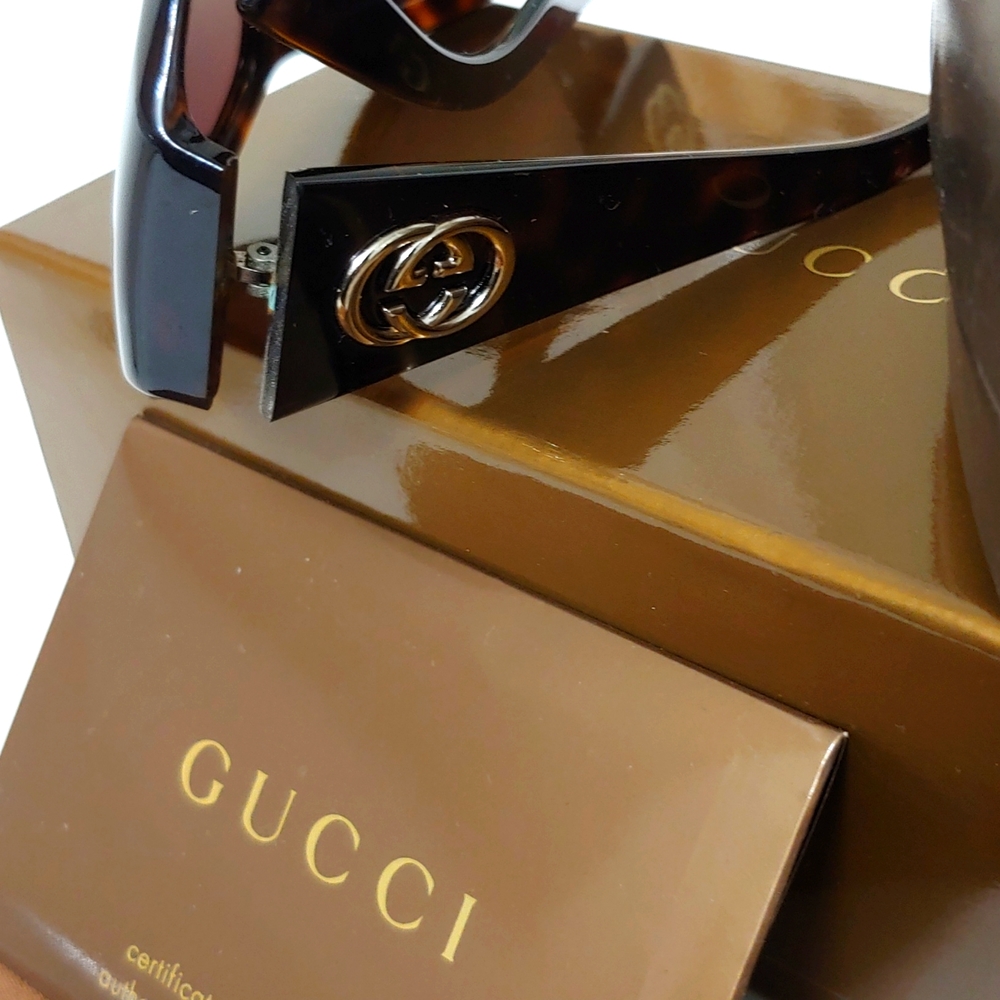 Gucci sunglasses - Authentic, pre-owned